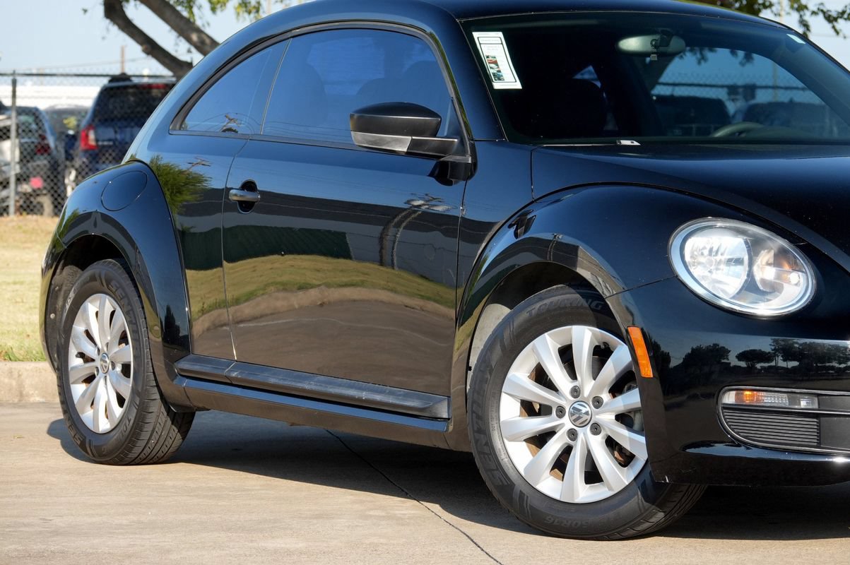 Used 2013 Volkswagen Beetle 2.5 FWD image 17
