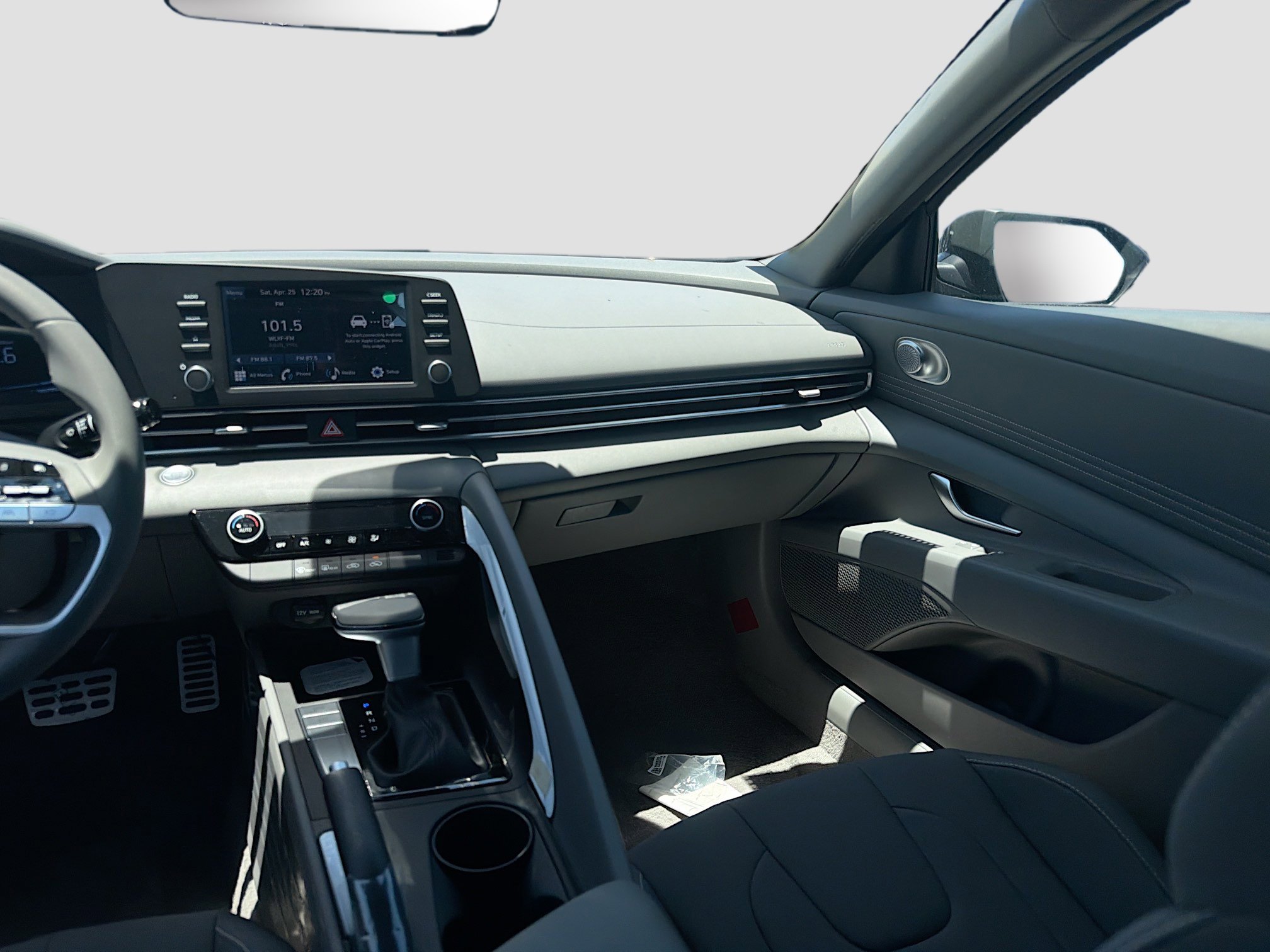 New 2026 Hyundai Elantra Sport FWD image 16