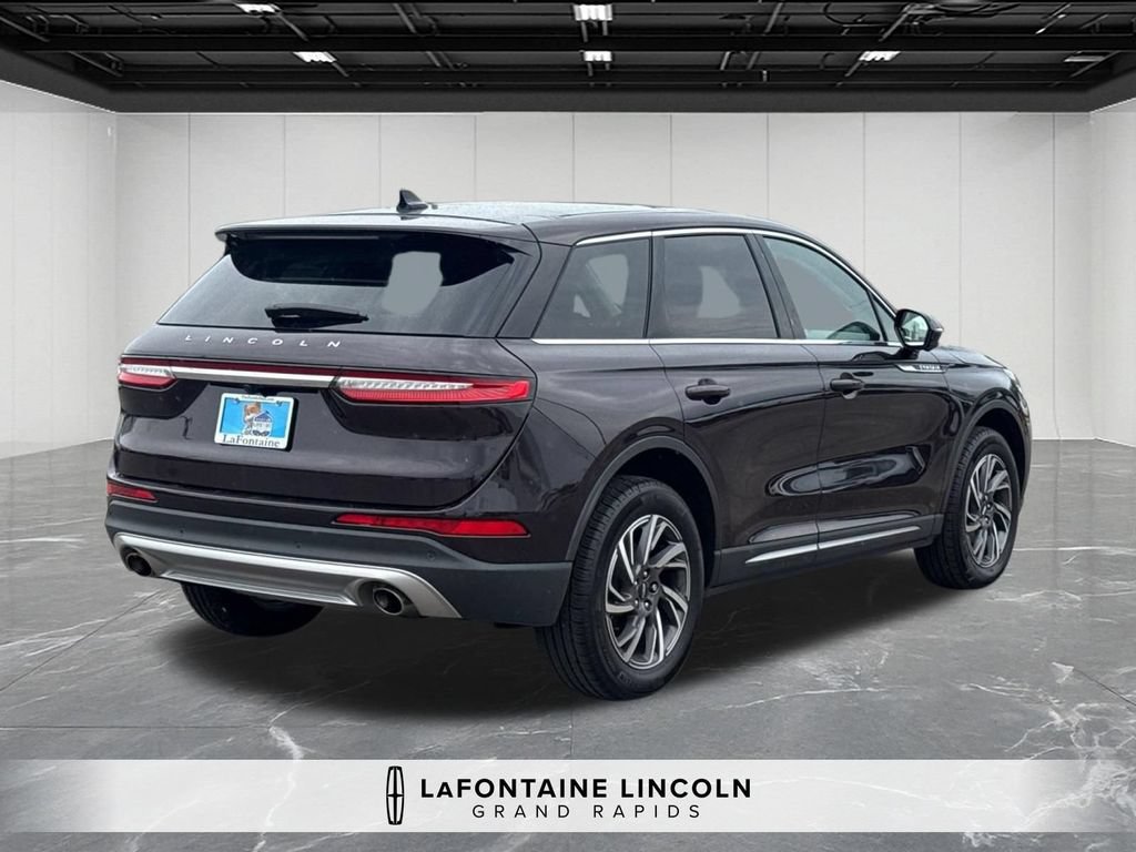 Certified 2023 Lincoln Corsair AWD w/ Equipment Group 101A image 9