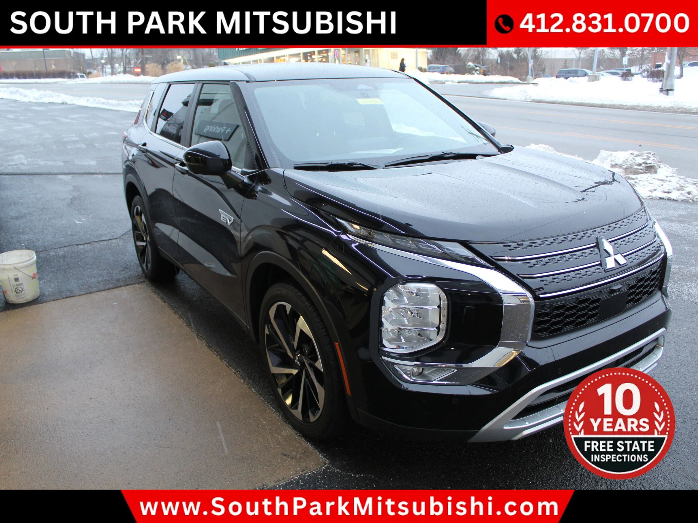 Used 2025 Mitsubishi Outlander SE image 5