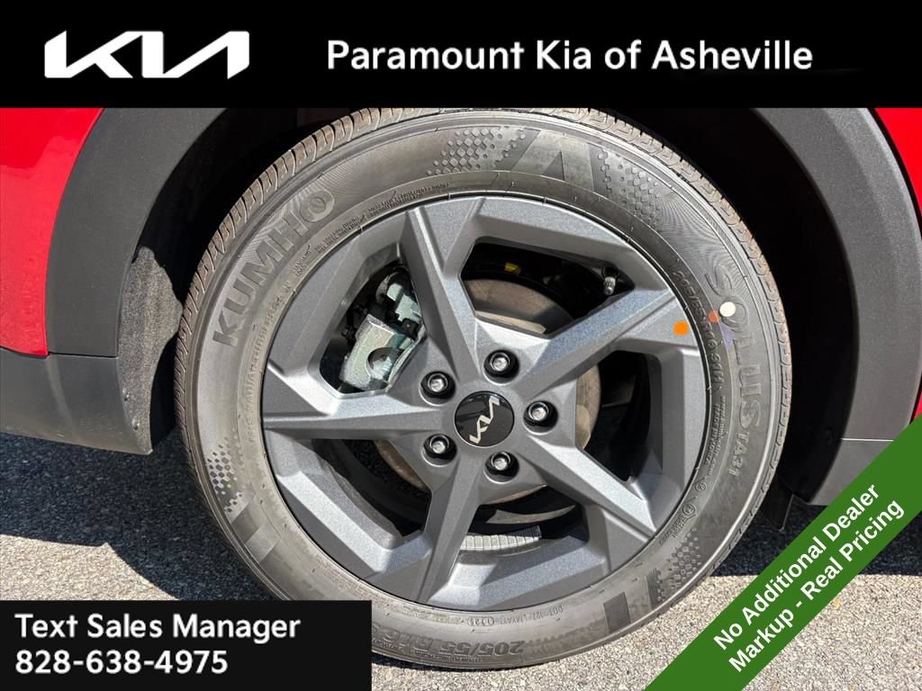 New 2026 Kia K4 FWD image 30