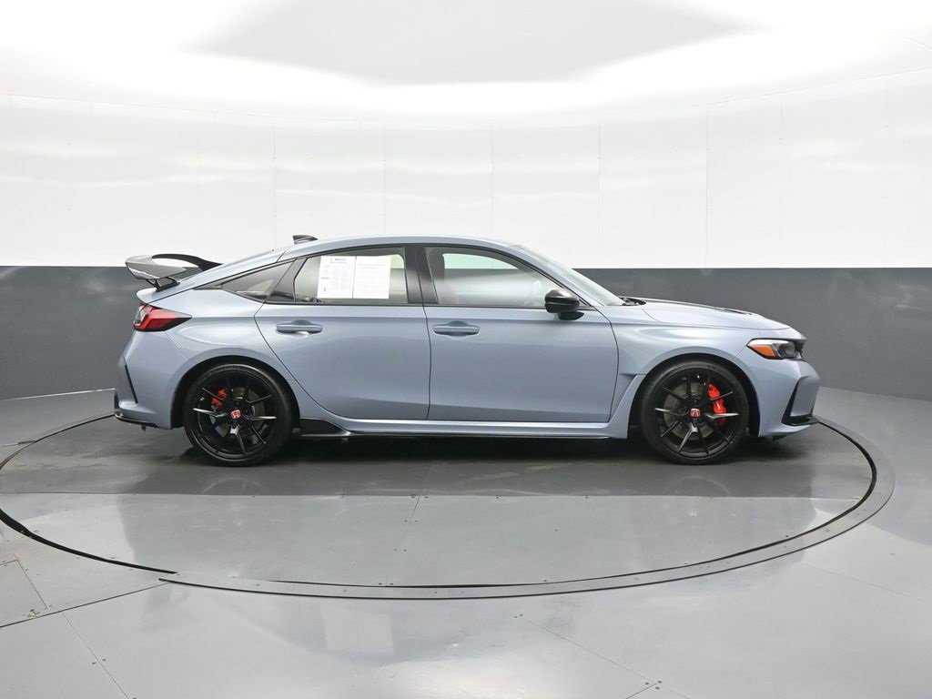 Used 2025 Honda Civic Type R image 8
