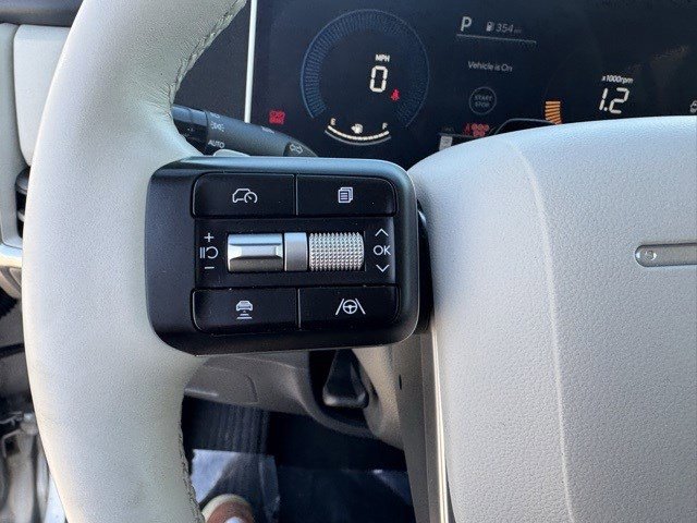 Used 2025 Hyundai Santa Fe SEL image 14