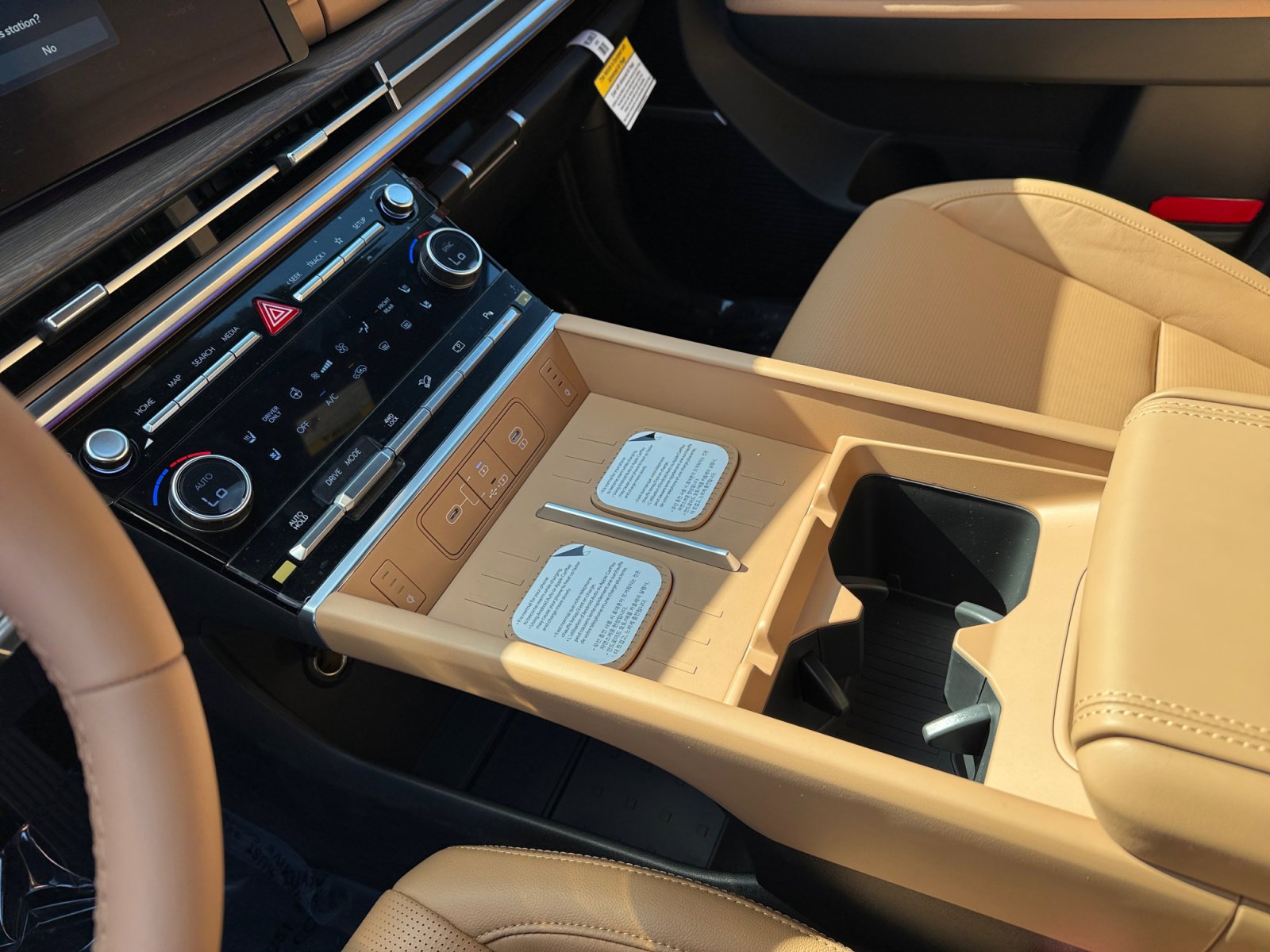New 2026 Hyundai Santa Fe Limited AWD/4WD image 13