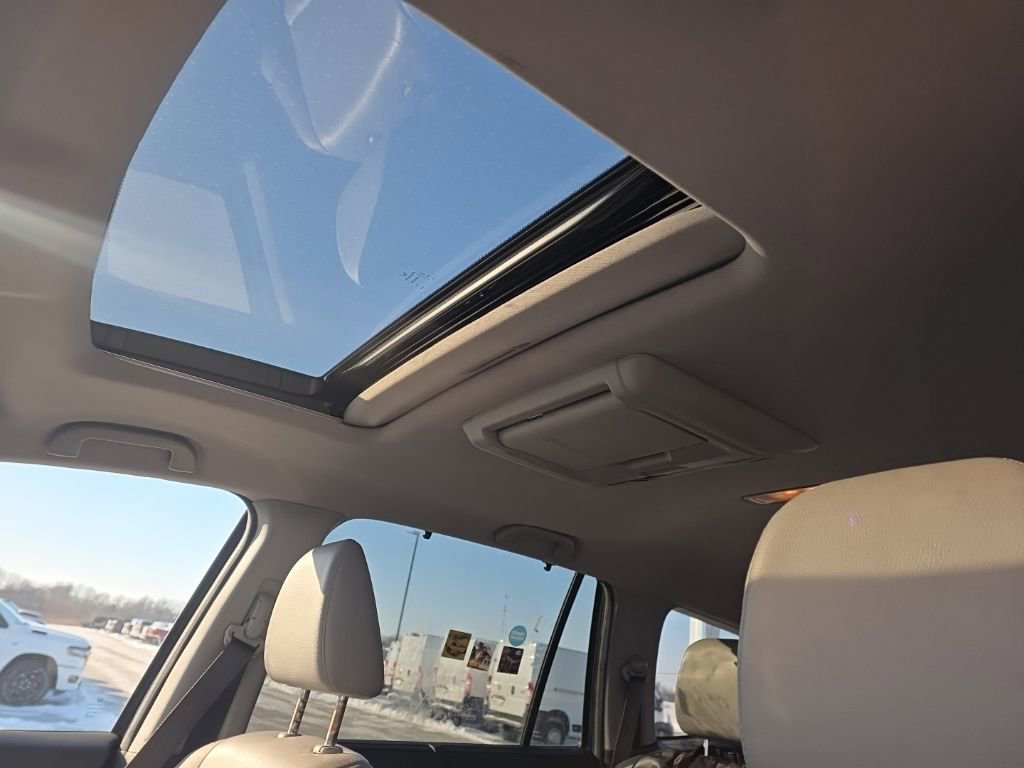 Used 2016 Honda Pilot Touring image 43