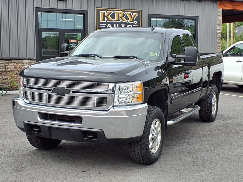 Used 2013 Chevrolet Silverado 2500 LT w/ Snow Plow Prep Package image 1