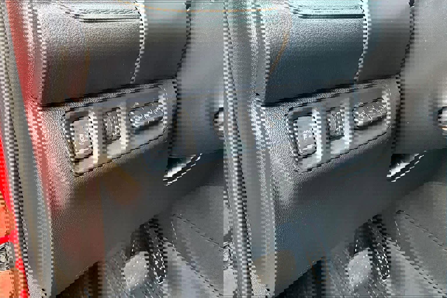 Used 2023 GMC Acadia AT4 w/ Technology Package image 36