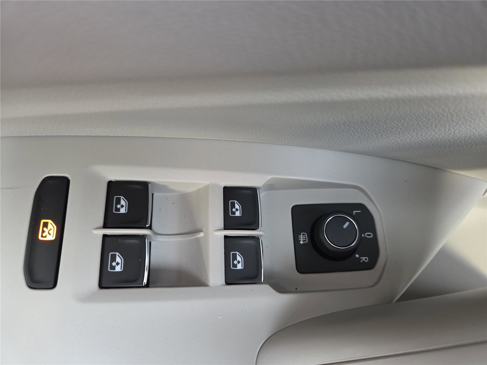 New 2026 Volkswagen Jetta S FWD image 13