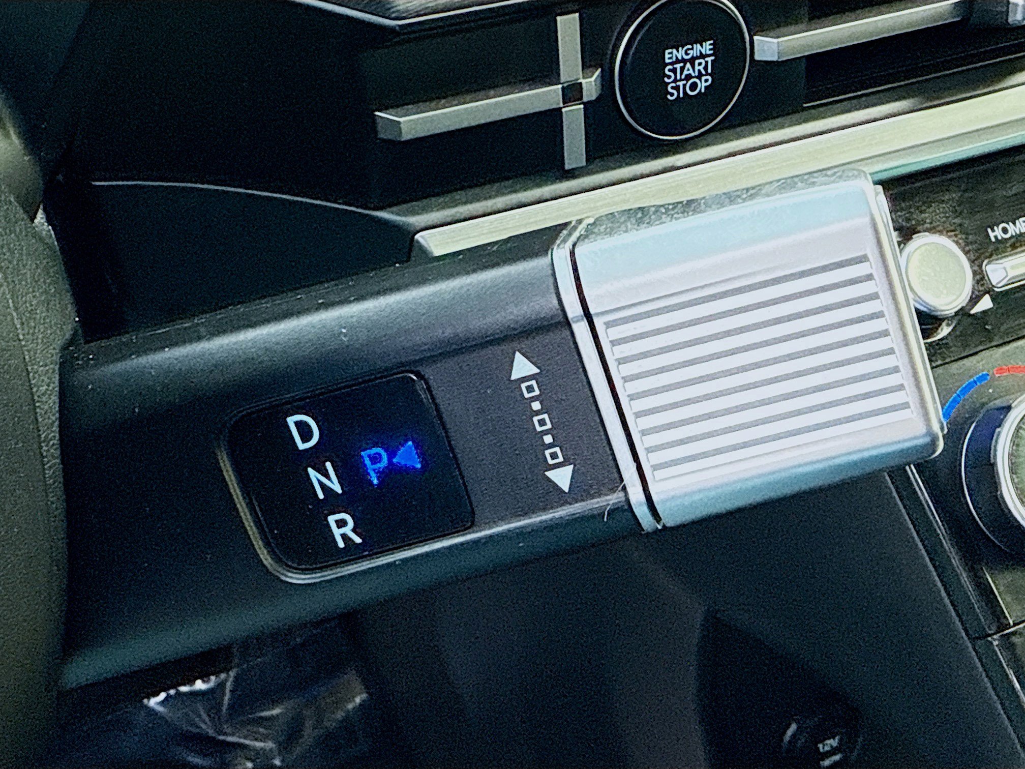 Used 2024 Hyundai Santa Fe Limited image 14