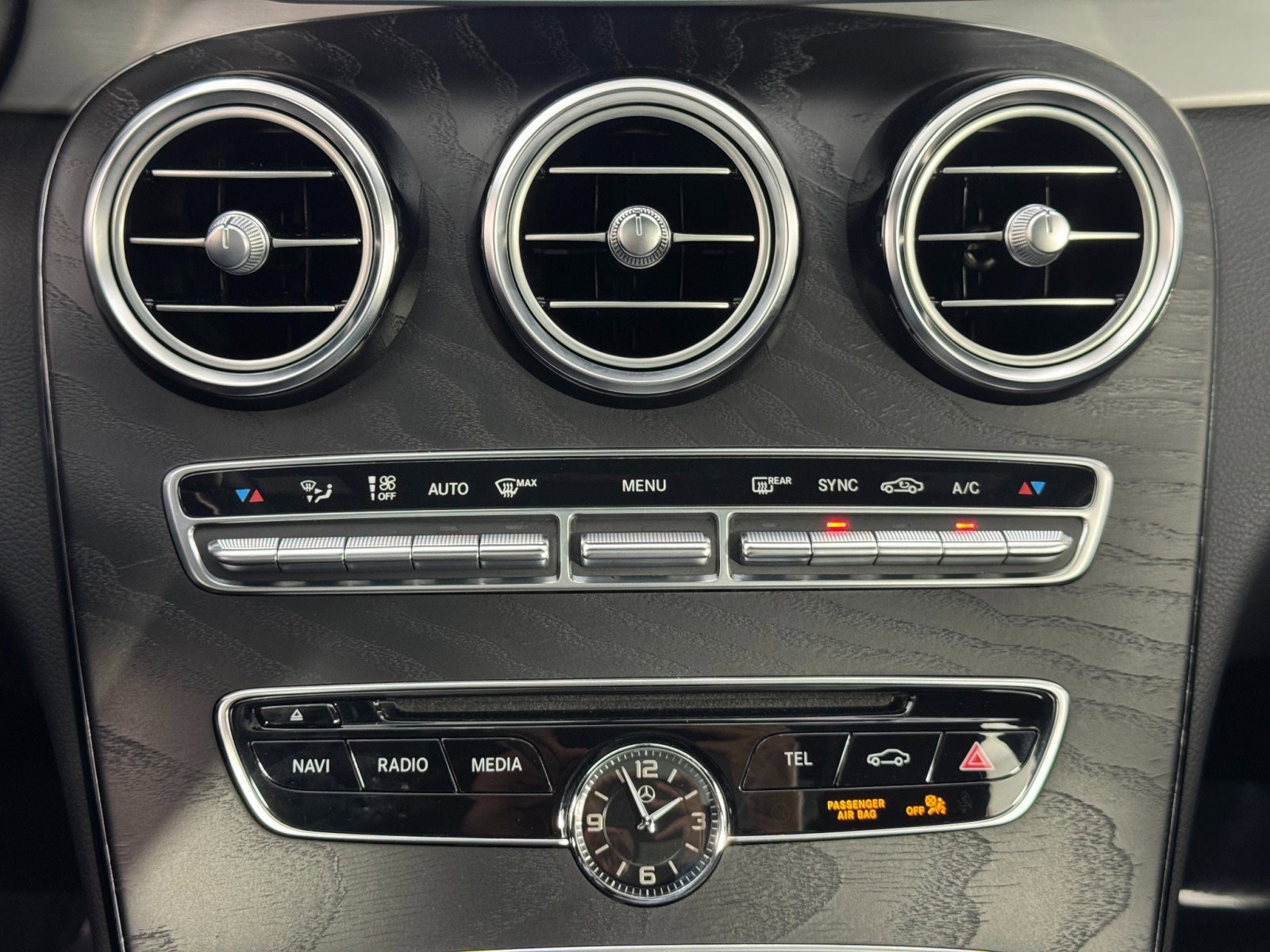 Used 2018 Mercedes-Benz C 300 Sedan image 29