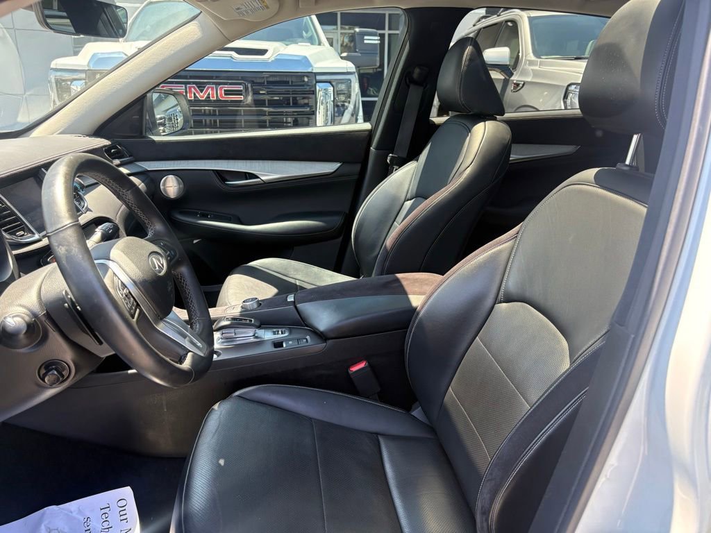 Used 2023 INFINITI QX50 Sensory AWD/4WD image 11