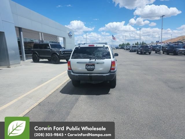 Used 2004 Jeep Grand Cherokee Laredo w/ Convenience Group AWD/4WD image 8
