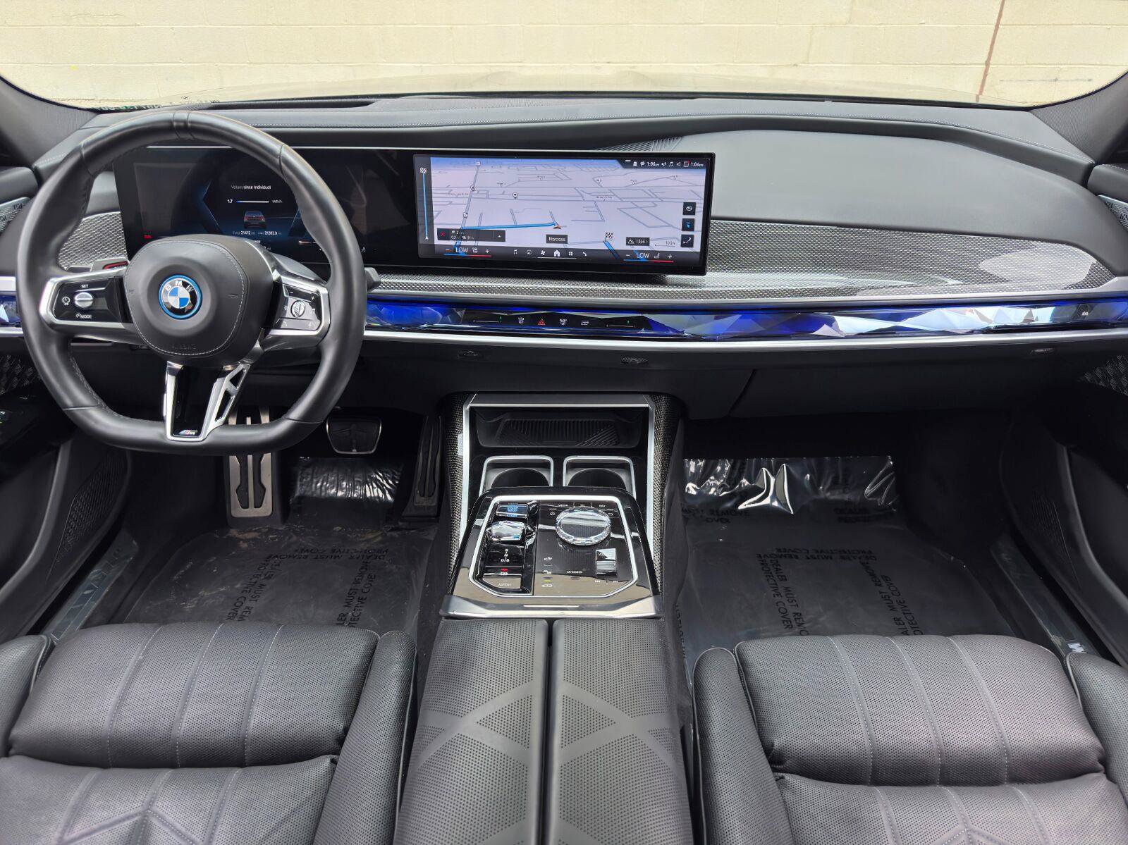 Used 2024 BMW i7 eDrive50 w/ M Sport Package RWD image 14