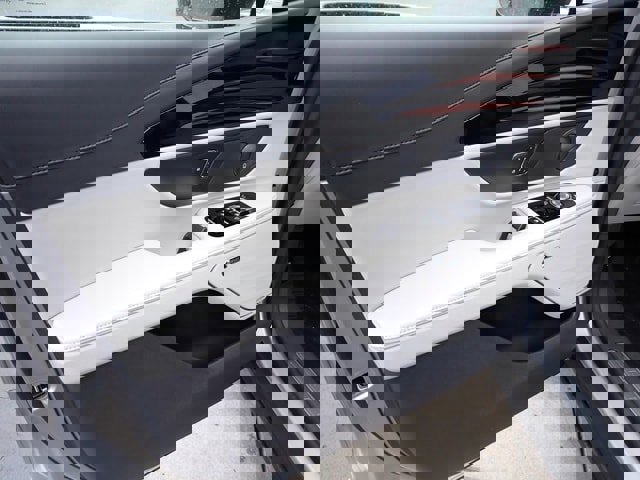 New 2026 Lincoln Nautilus Reserve w/ Jet Appearance Package image 19