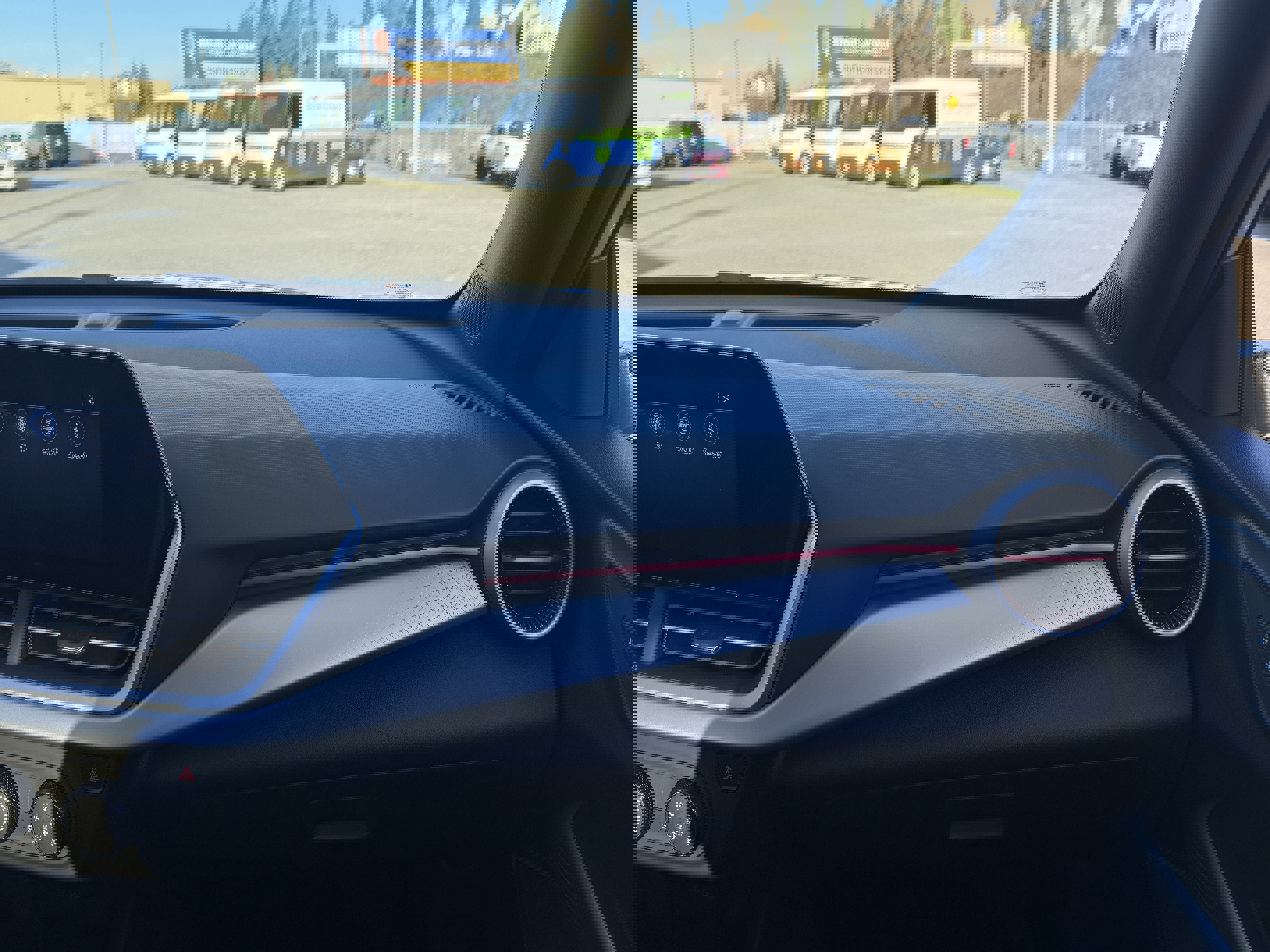 New 2026 Chevrolet Trax RS w/ Sunroof Package image 24