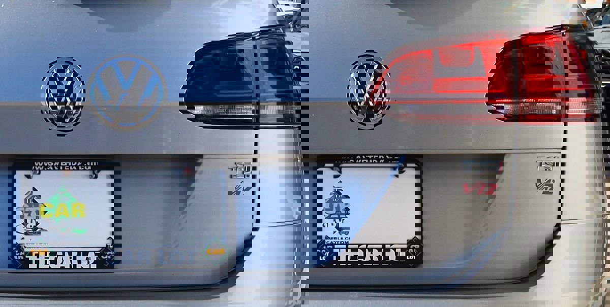 Used 2015 Volkswagen Golf SEL w/ Lighting Package (SEL) image 20