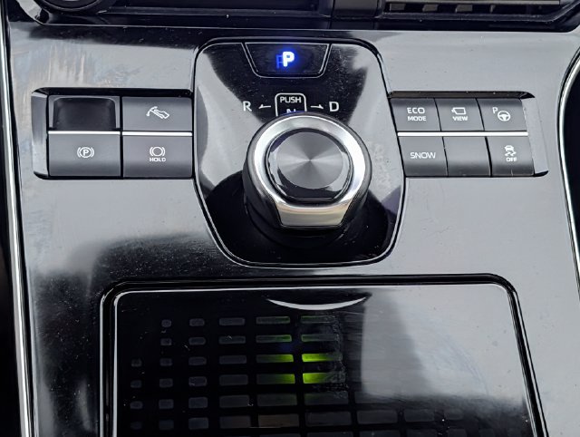 Used 2024 Toyota bZ4X FWD image 16