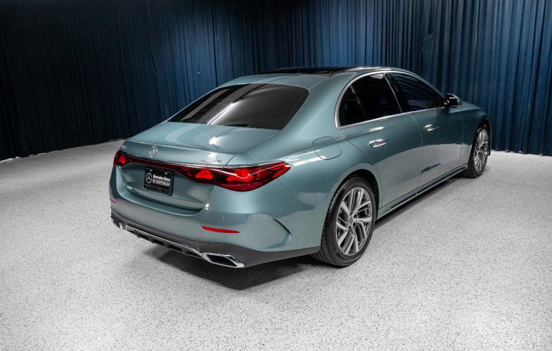 New 2026 Mercedes-Benz E 350 4MATIC Sedan image 5