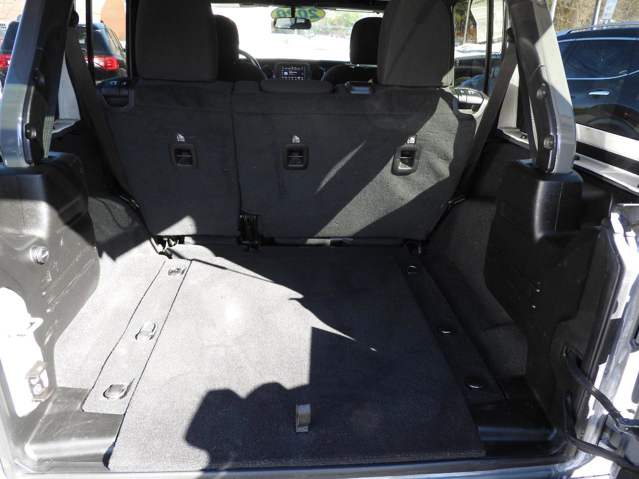 Used 2020 Jeep Wrangler Unlimited Sport image 10