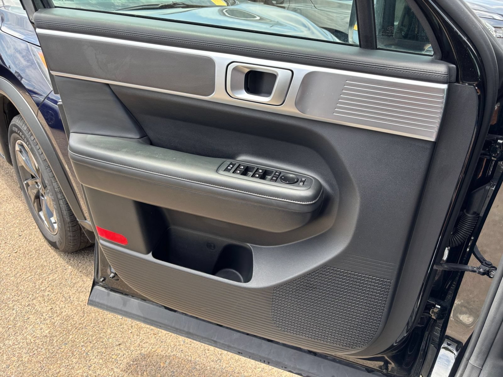 Used 2025 Hyundai Santa Fe SEL AWD/4WD image 18