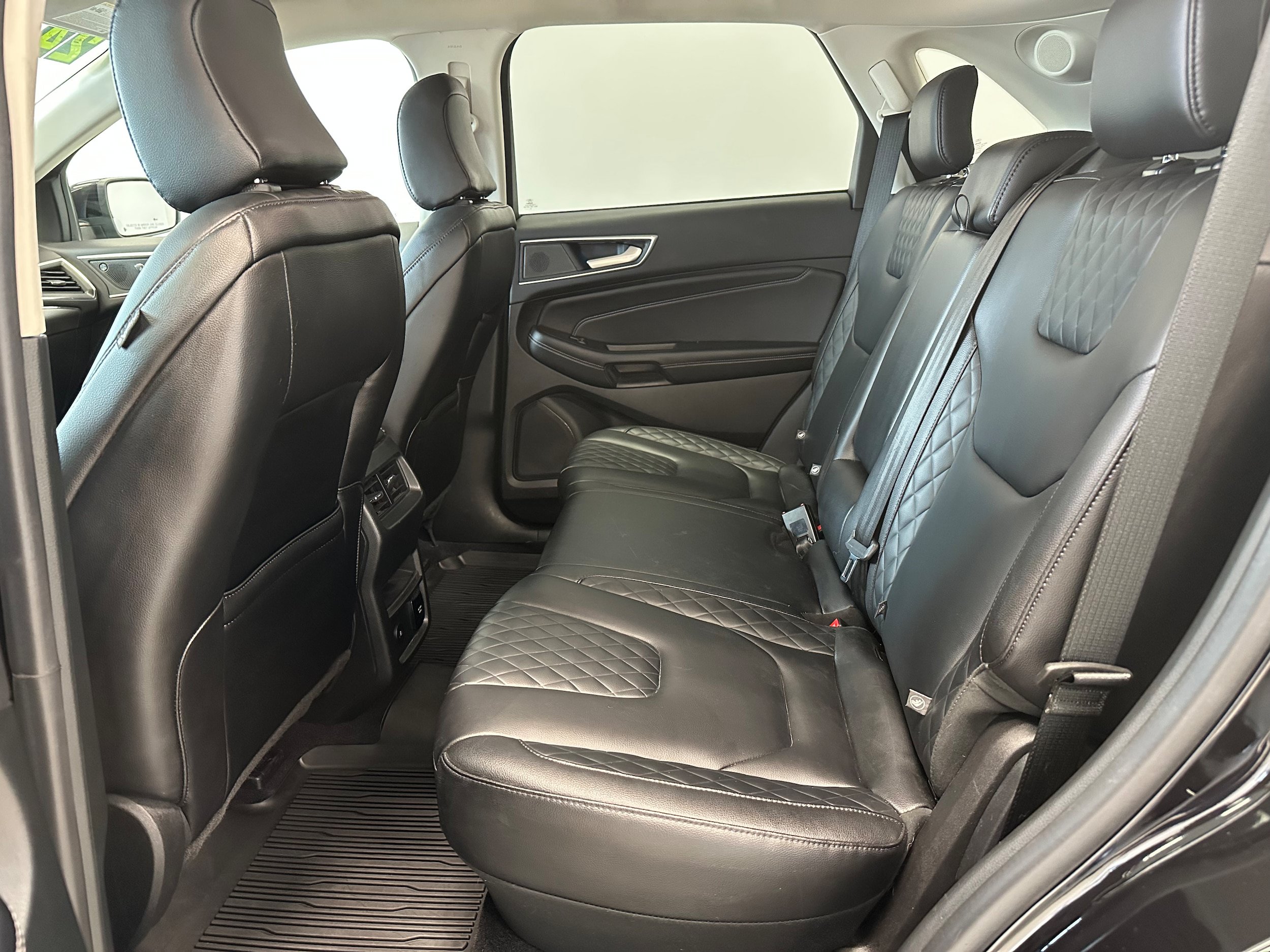 Used 2024 Ford Edge Titanium AWD/4WD image 12