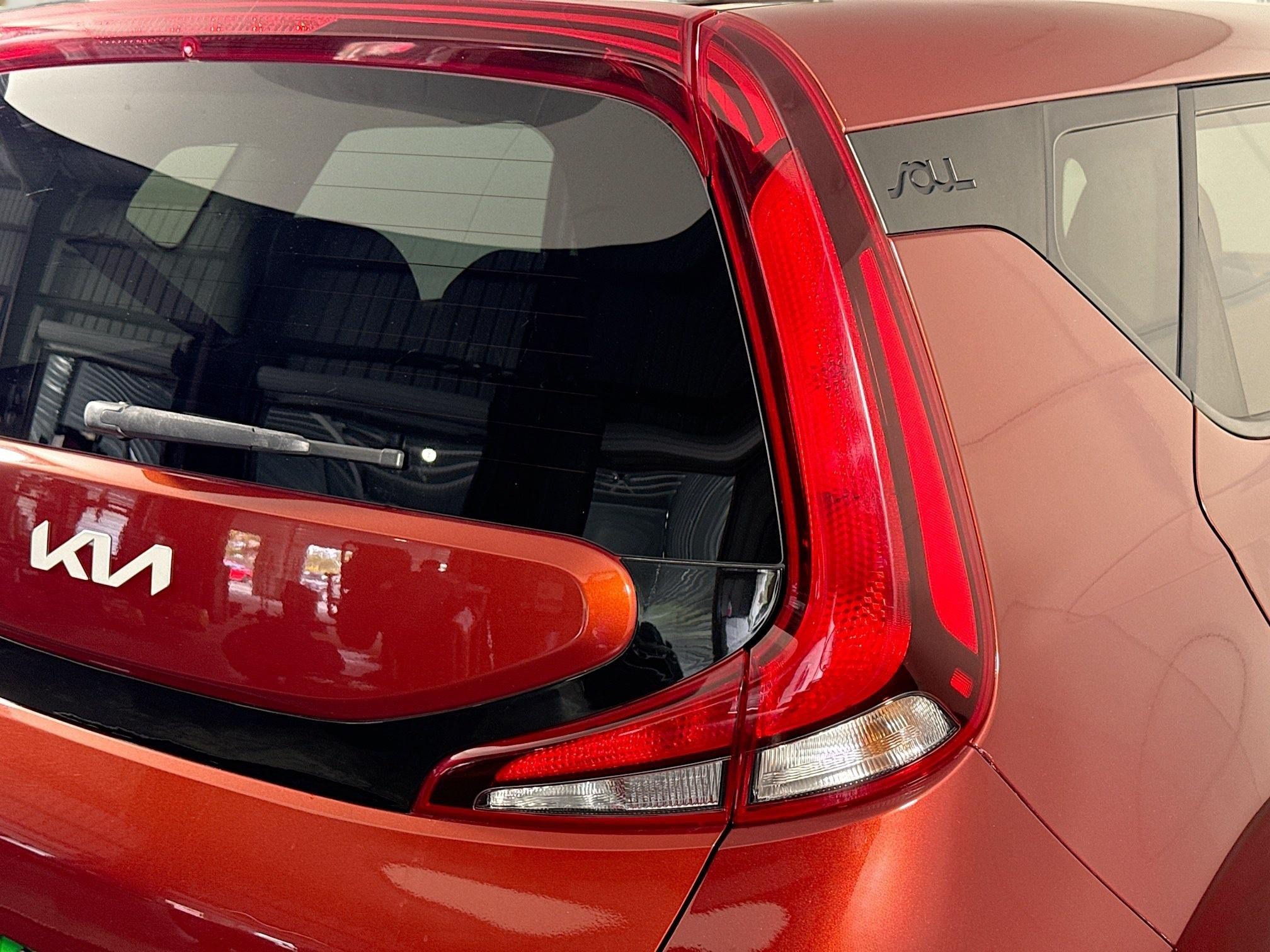 Used 2022 Kia Soul LX FWD image 33