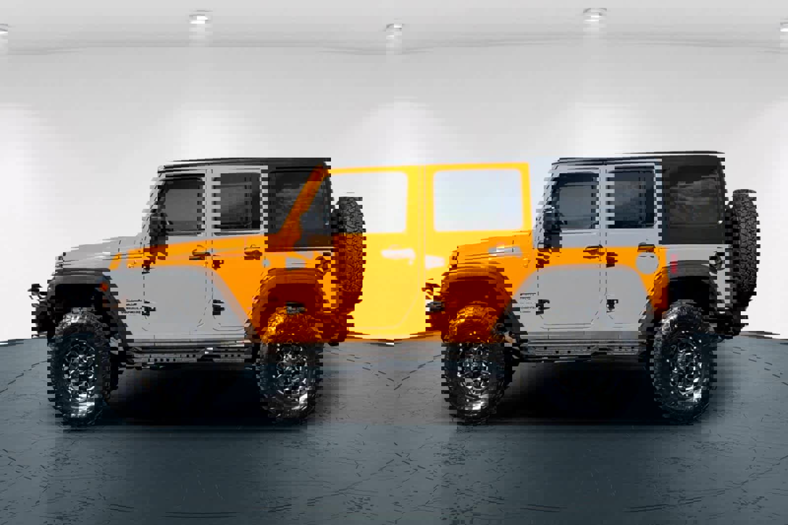 Used 2012 Jeep Wrangler Unlimited Sport image 9