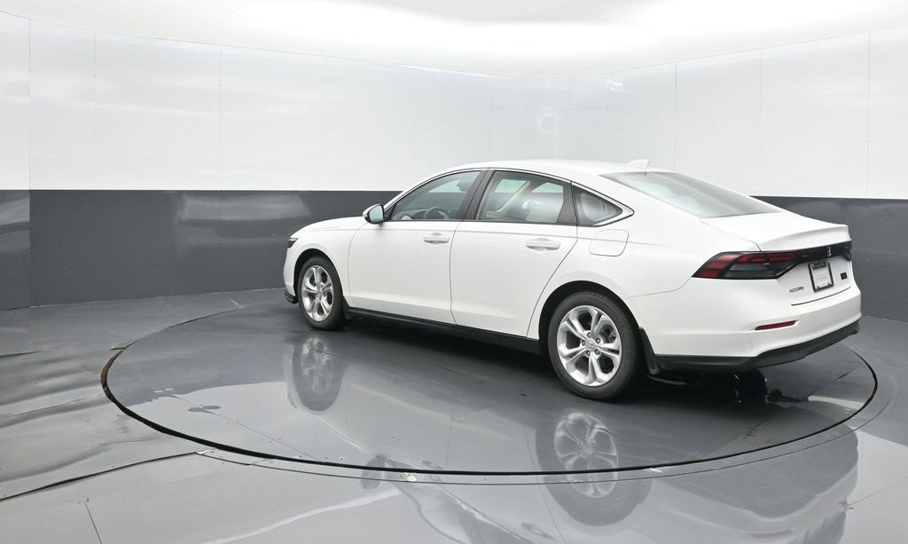 Certified 2025 Honda Accord LX image 16