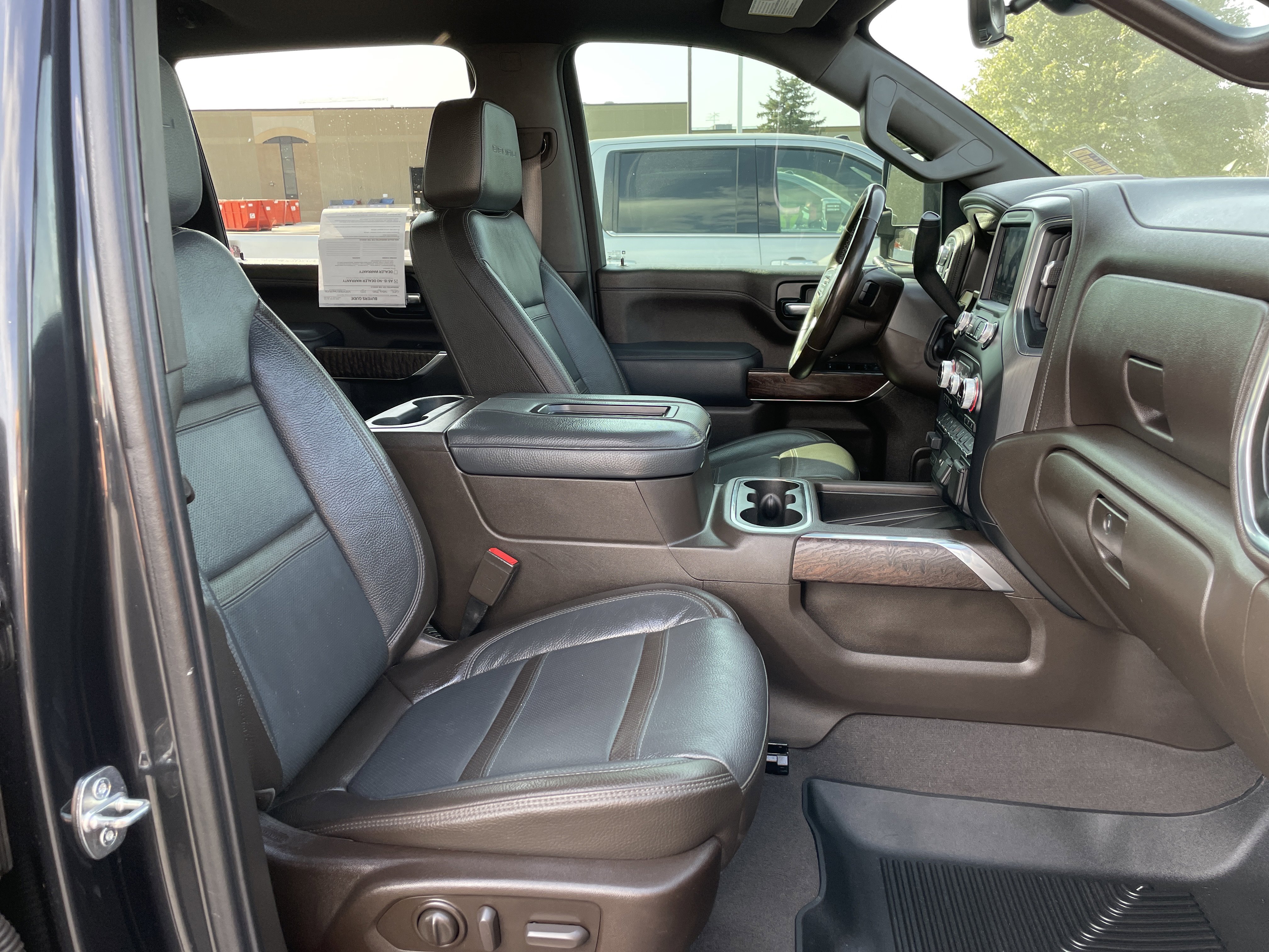 Used 2021 GMC Sierra 2500 Denali w/ Denali Ultimate Package image 26