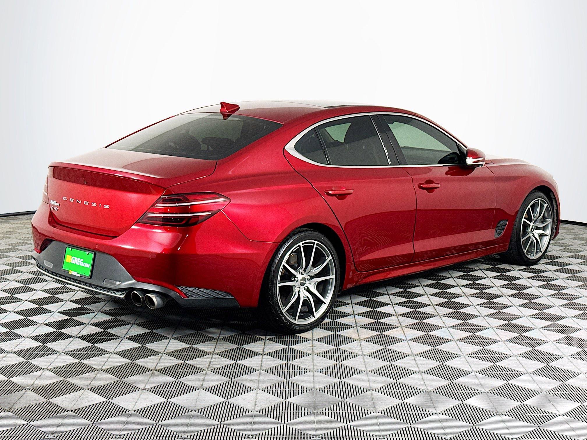 Used 2022 Genesis G70 2.0T w/ Prestige Package image 10
