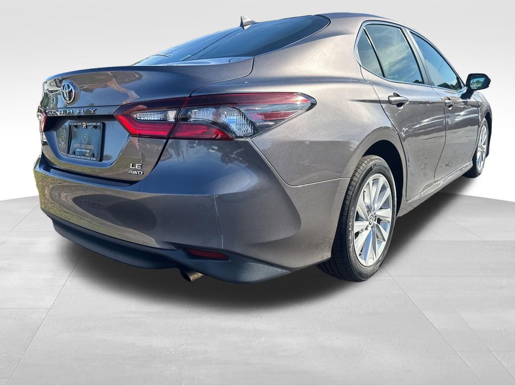 Used 2021 Toyota Camry LE AWD/4WD image 5