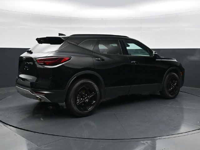 Used 2023 Chevrolet Blazer LT w/ Midnight/Sport Edition AWD/4WD image 2