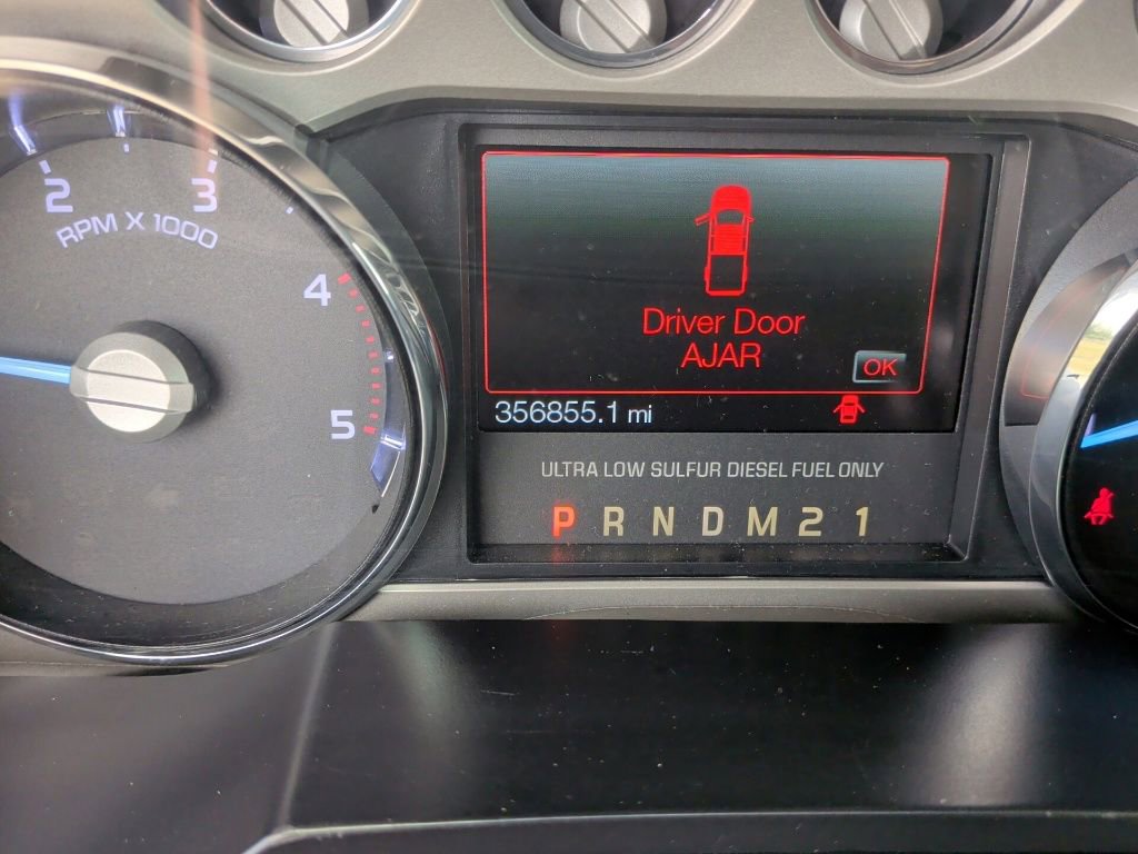 Used 2015 Ford F250 Platinum w/ FX4 Off-Road Package image 20