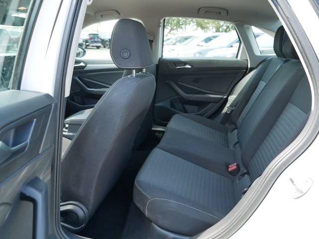 Certified 2025 Volkswagen Jetta S FWD image 17