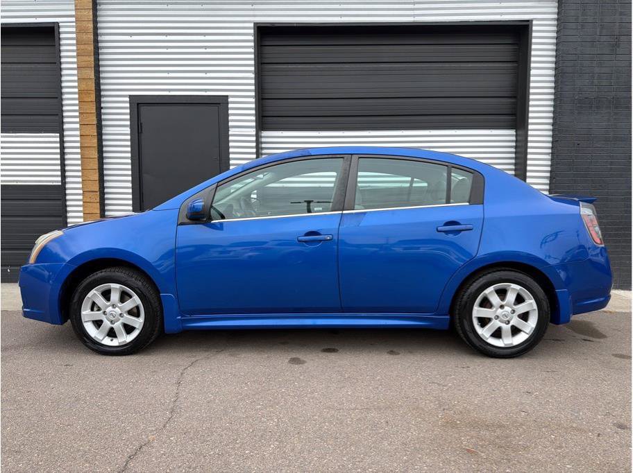 Used 2011 Nissan Sentra 2.0 SR w/ Moonroof Pkg FWD image 6