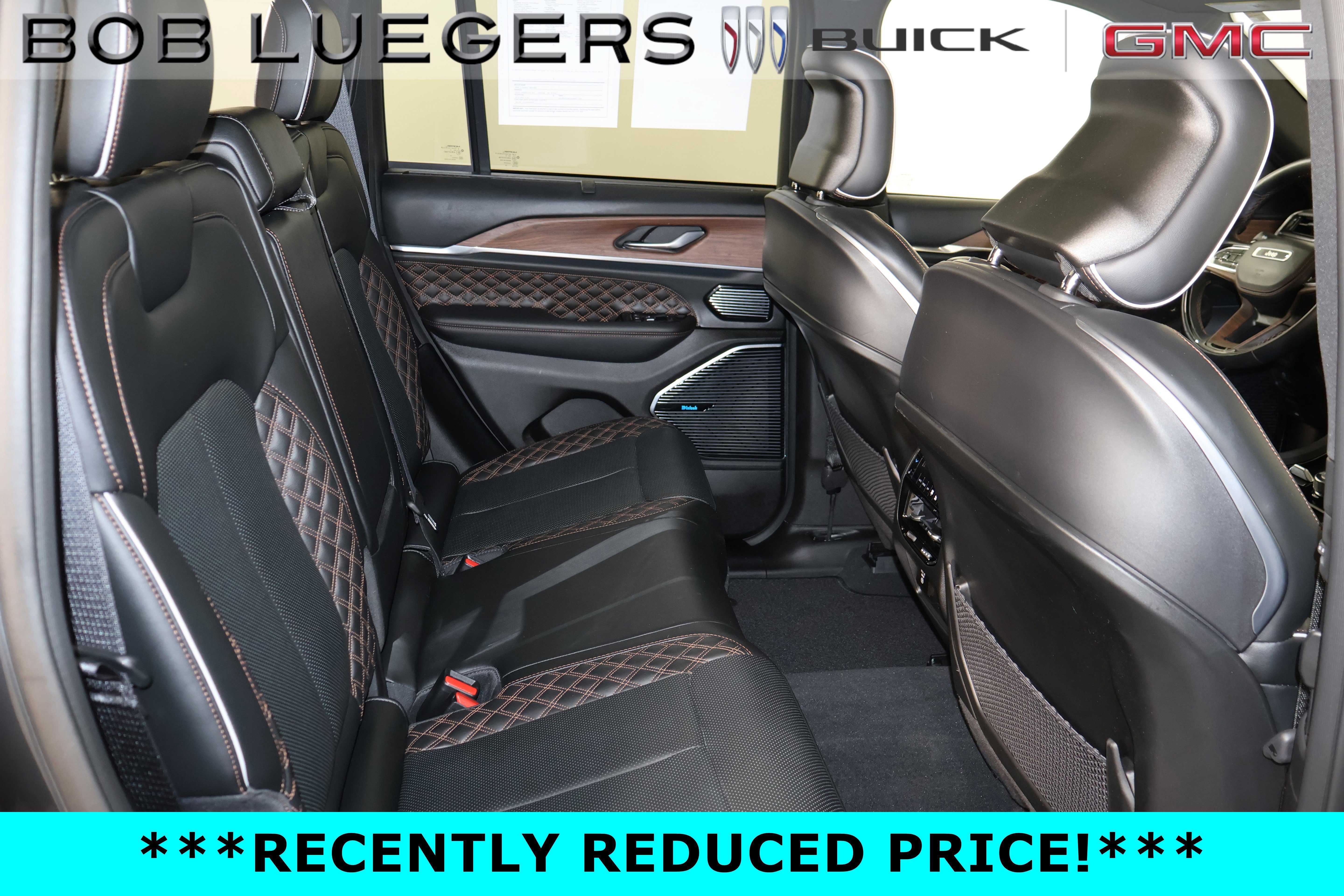 Used 2022 Jeep Grand Cherokee Summit w/ Adv Protech Group IV AWD/4WD image 19