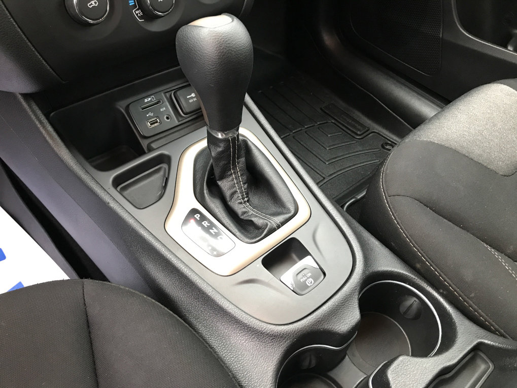 Used 2018 Jeep Cherokee Latitude image 20