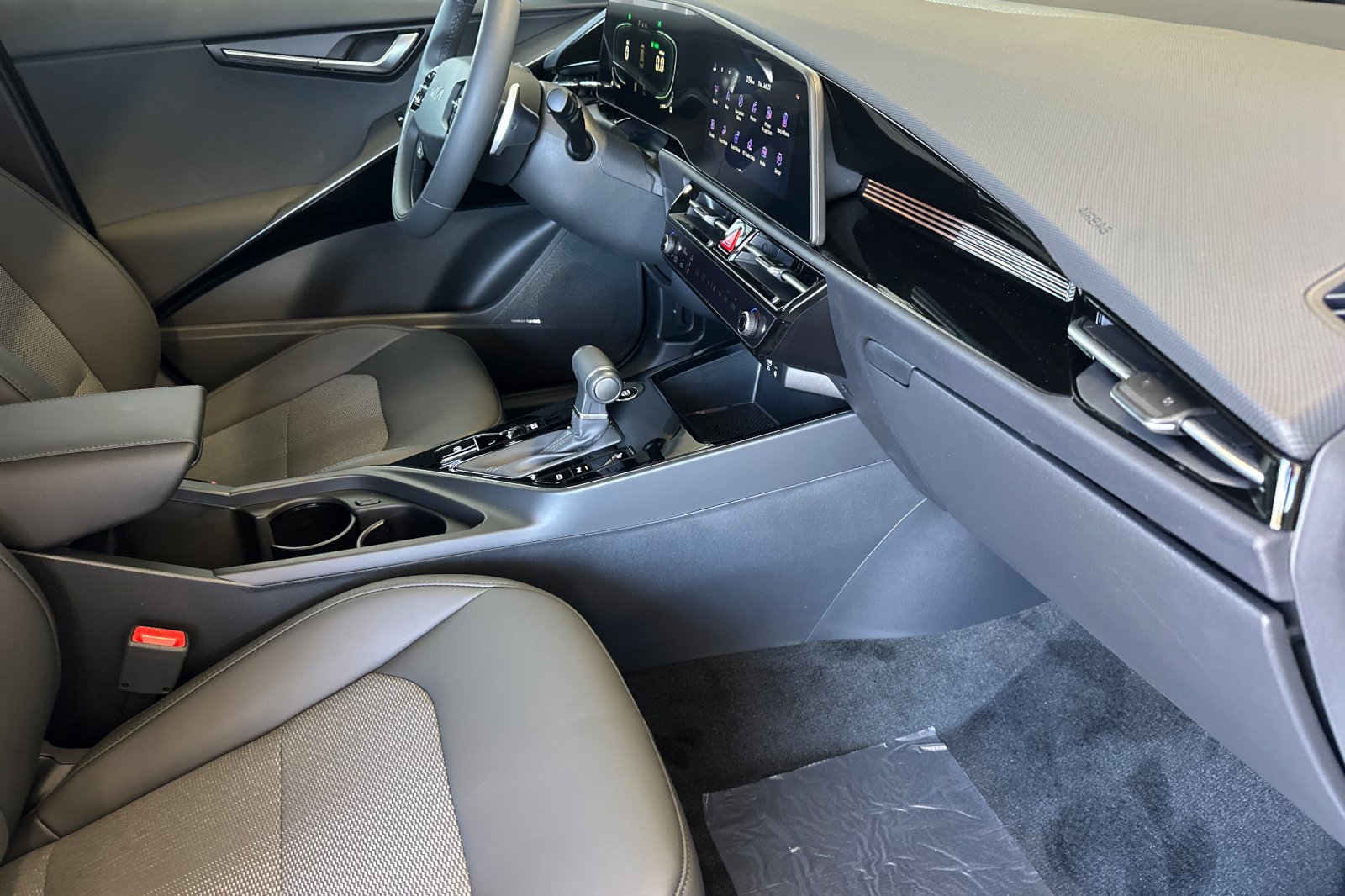 New 2026 Kia Niro EX w/ EX Premium Package FWD image 17