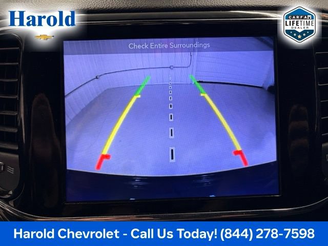 Used 2019 Jeep Grand Cherokee Laredo w/ Security & Convenience Group AWD/4WD image 17