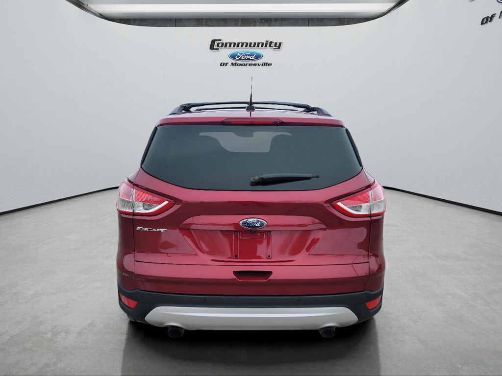 Used 2016 Ford Escape SE w/ Equipment Group 201A image 9