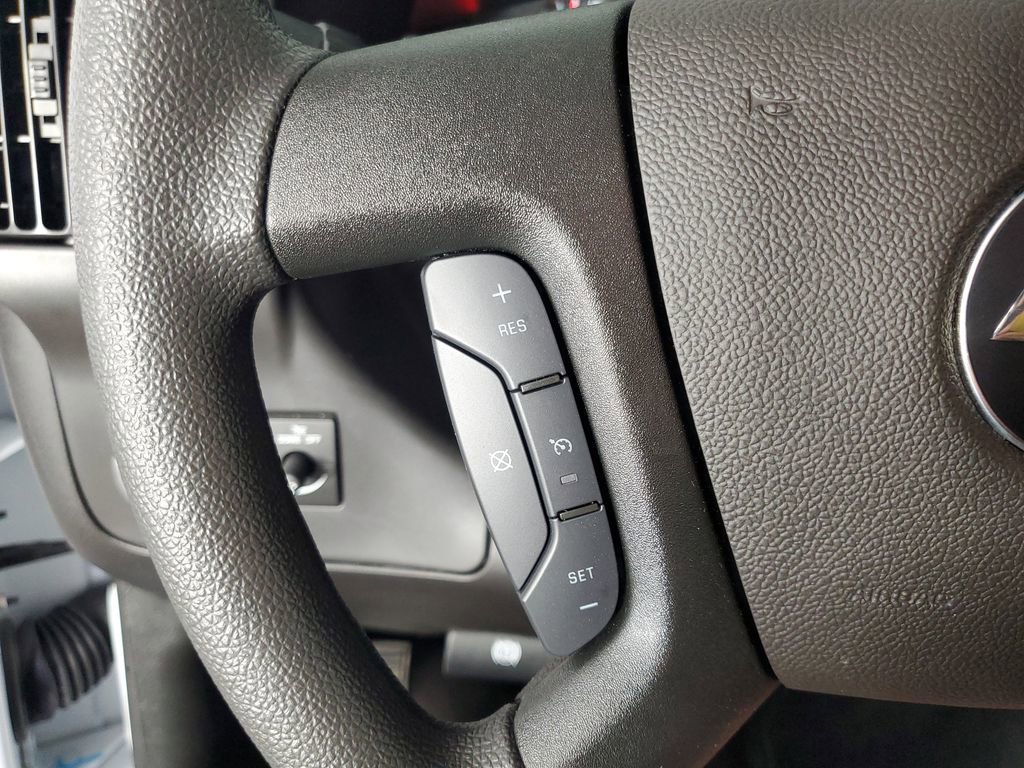 New 2026 Chevrolet Express 2500 w/ Driver Convenience Package image 26