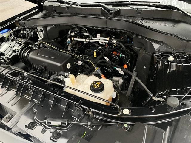 Used 2023 Ford Explorer XLT w/ Class IV Trailer Tow Package image 32