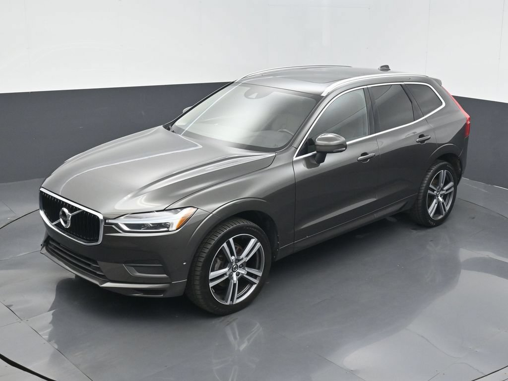 Used 2018 Volvo XC60 T5 Momentum w/ Vision Package AWD/4WD image 15