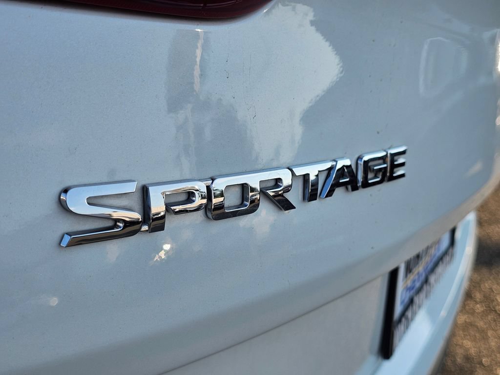 Used 2022 Kia Sportage EX AWD/4WD image 10