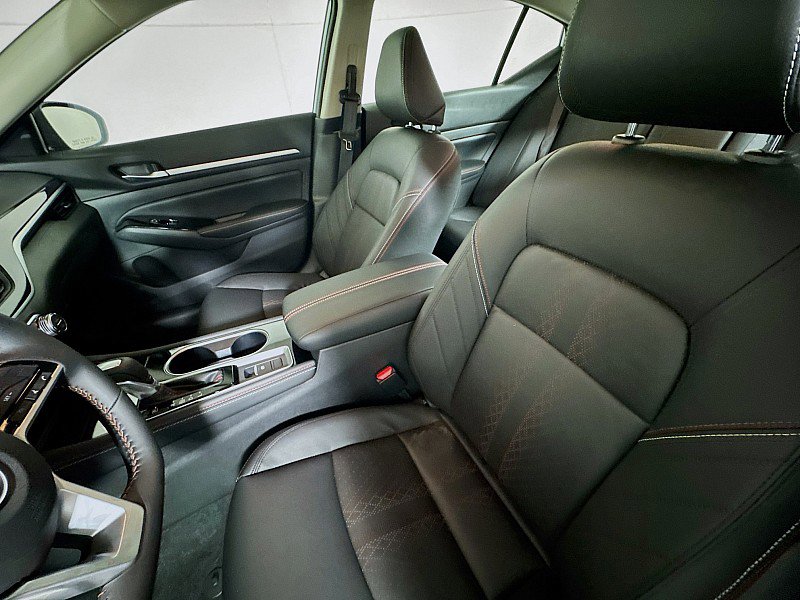 New 2025 Nissan Altima 2.5 SR w/ SR Premium Package image 11