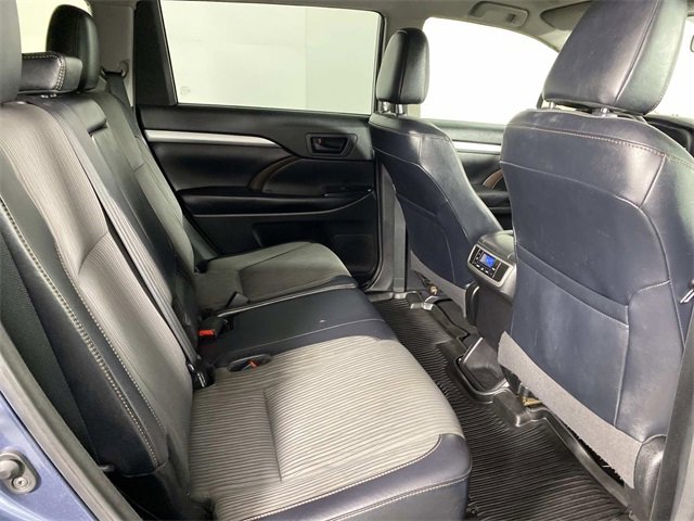 Used 2018 Toyota Highlander Plus image 11