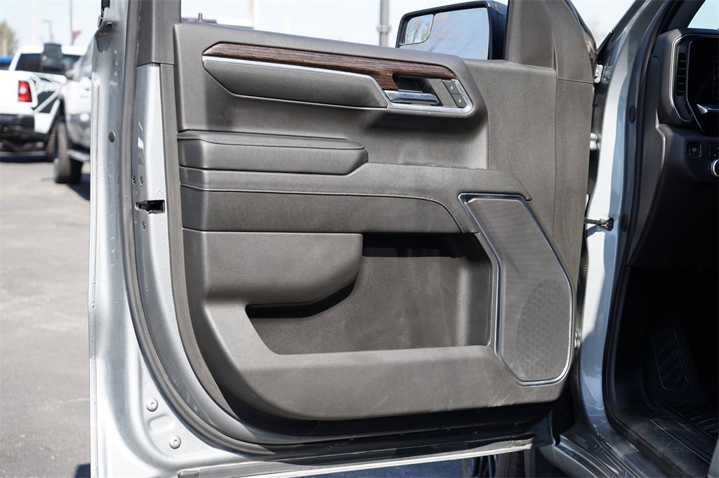 Used 2024 GMC Sierra 1500 Elevation image 14