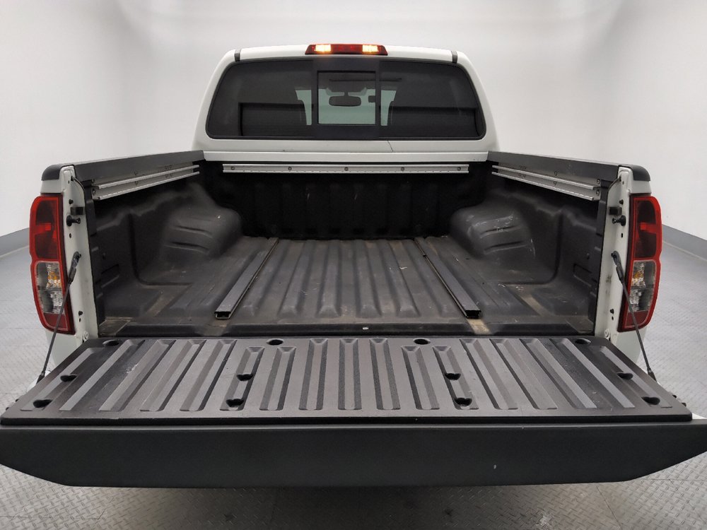Used 2019 Nissan Frontier SL RWD image 29