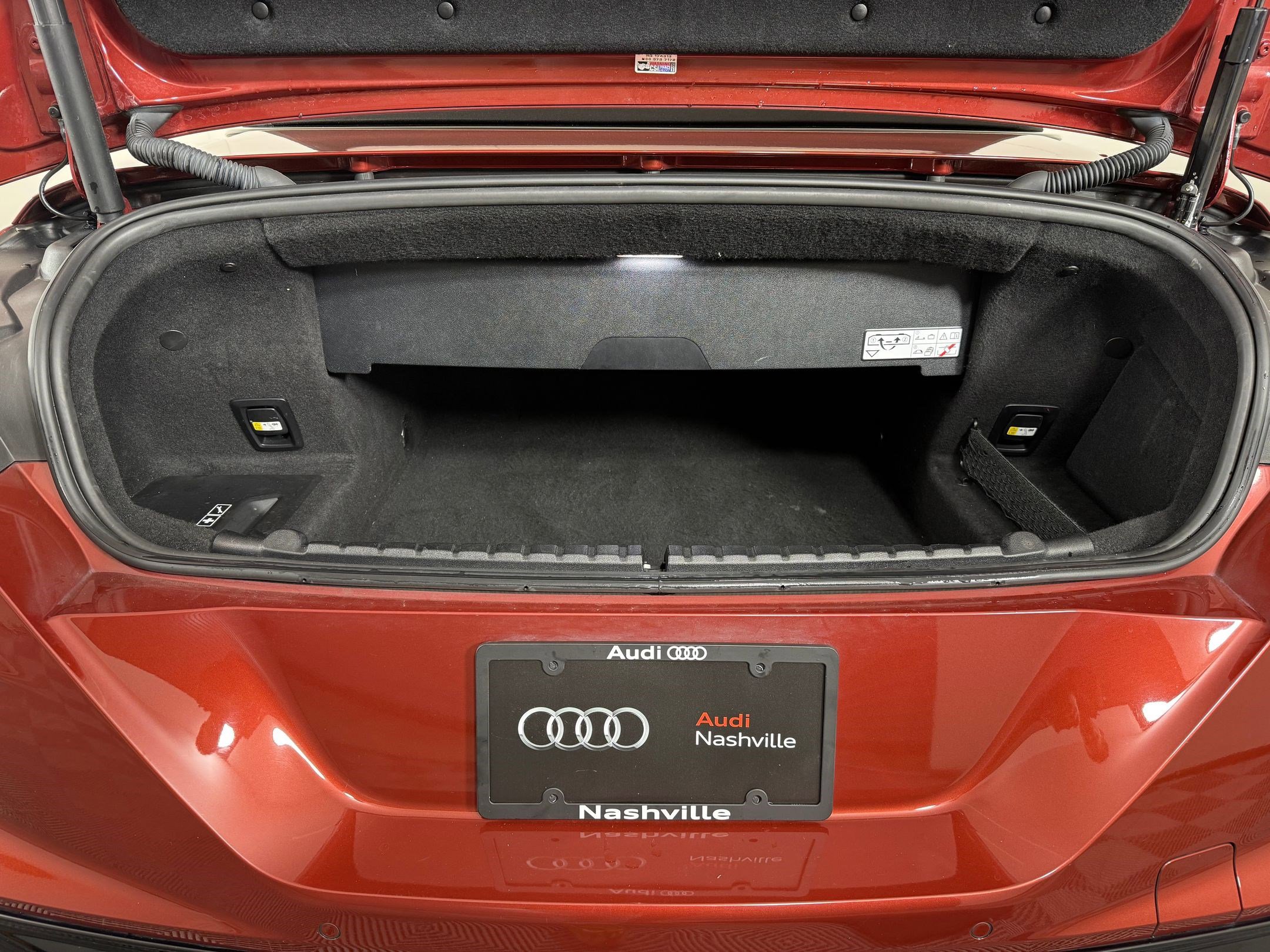 Used 2020 BMW M8 Convertible w/ M Driver's Package image 22