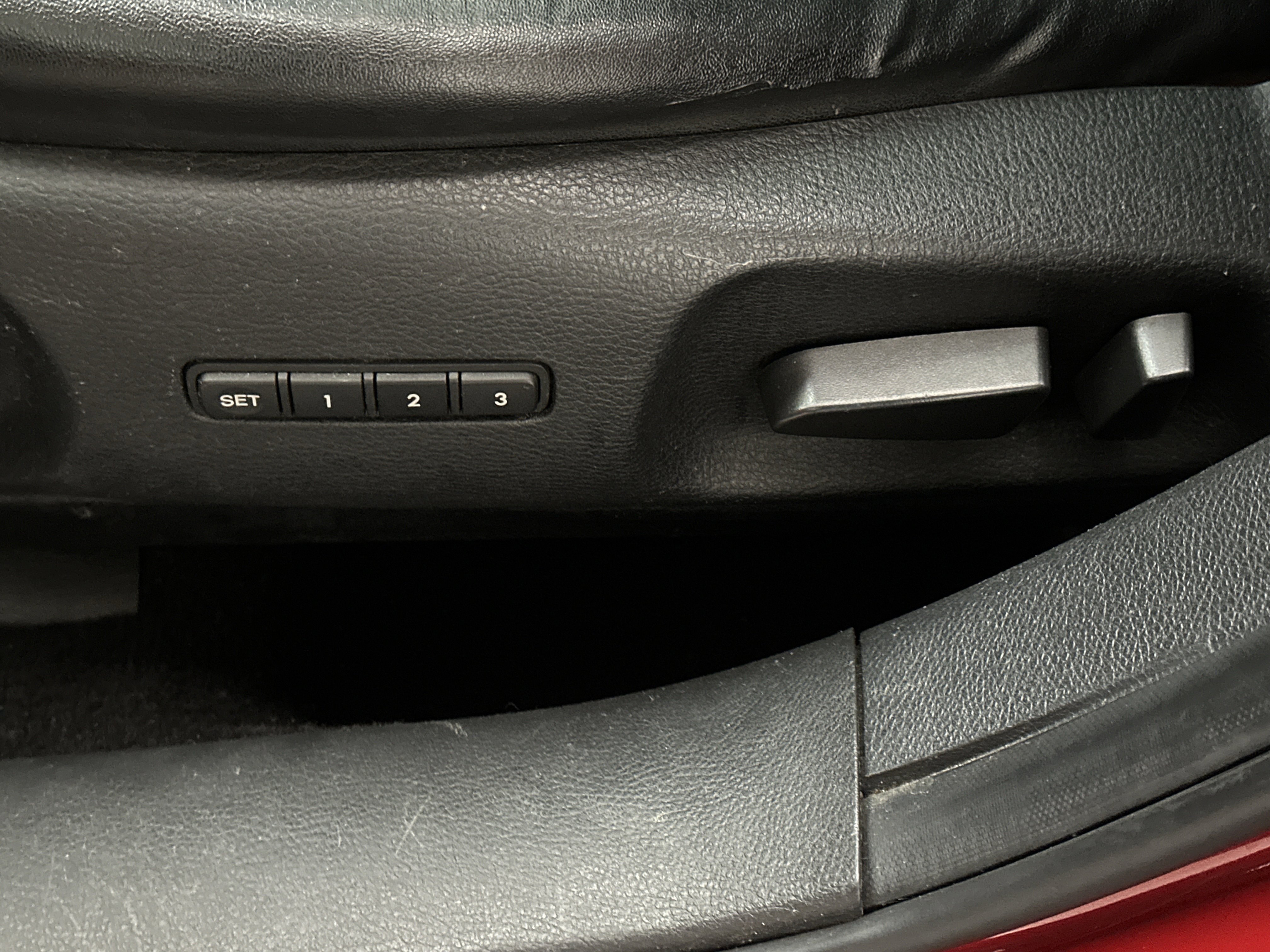 Used 2009 MAZDA MAZDA6 i Grand Touring w/ Moonroof & Bose Pkg image 18